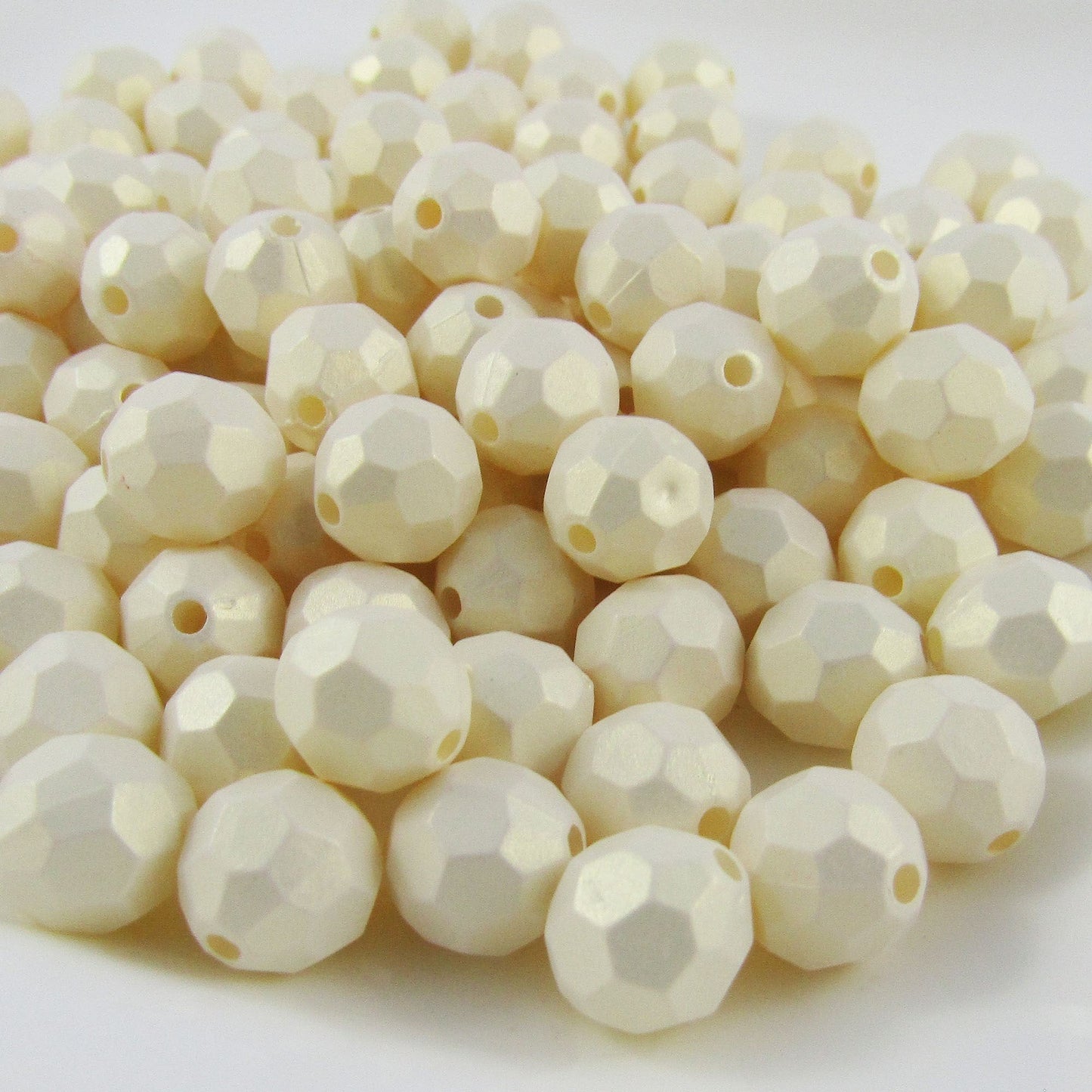 50g 100+pcs Cream Acrylic Faceted Round Craft Beads 10mm