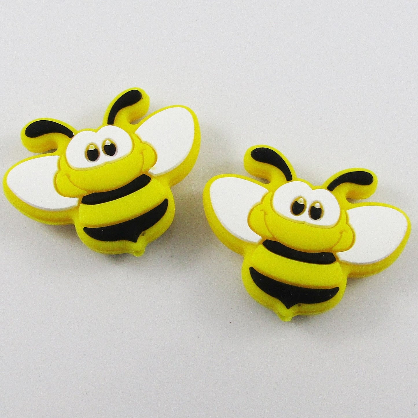 2pcs Bumple Bee Silicone Focal Bead 30x37x9.5mm Hole 2mm Pen Keychains