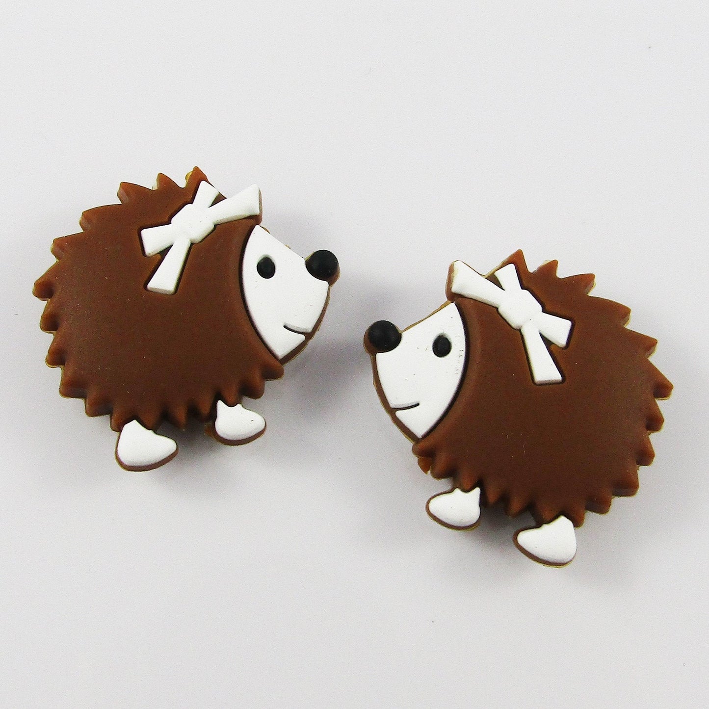 2pcs Hedgehog Silicone Focal Bead Bow Brown 31x33x10mm Hole 2.5mm Pen Keychains