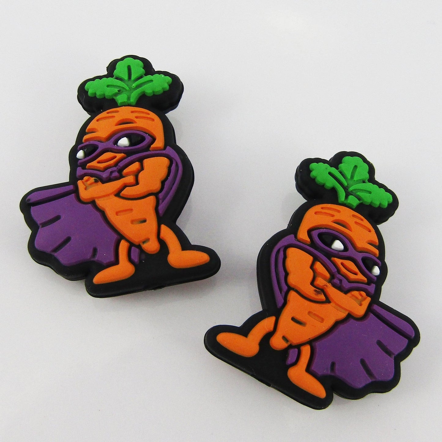 2pcs Carrot Superhero Silicone Focal Bead 30x22mm Hole 2.5mm Pen Keychains