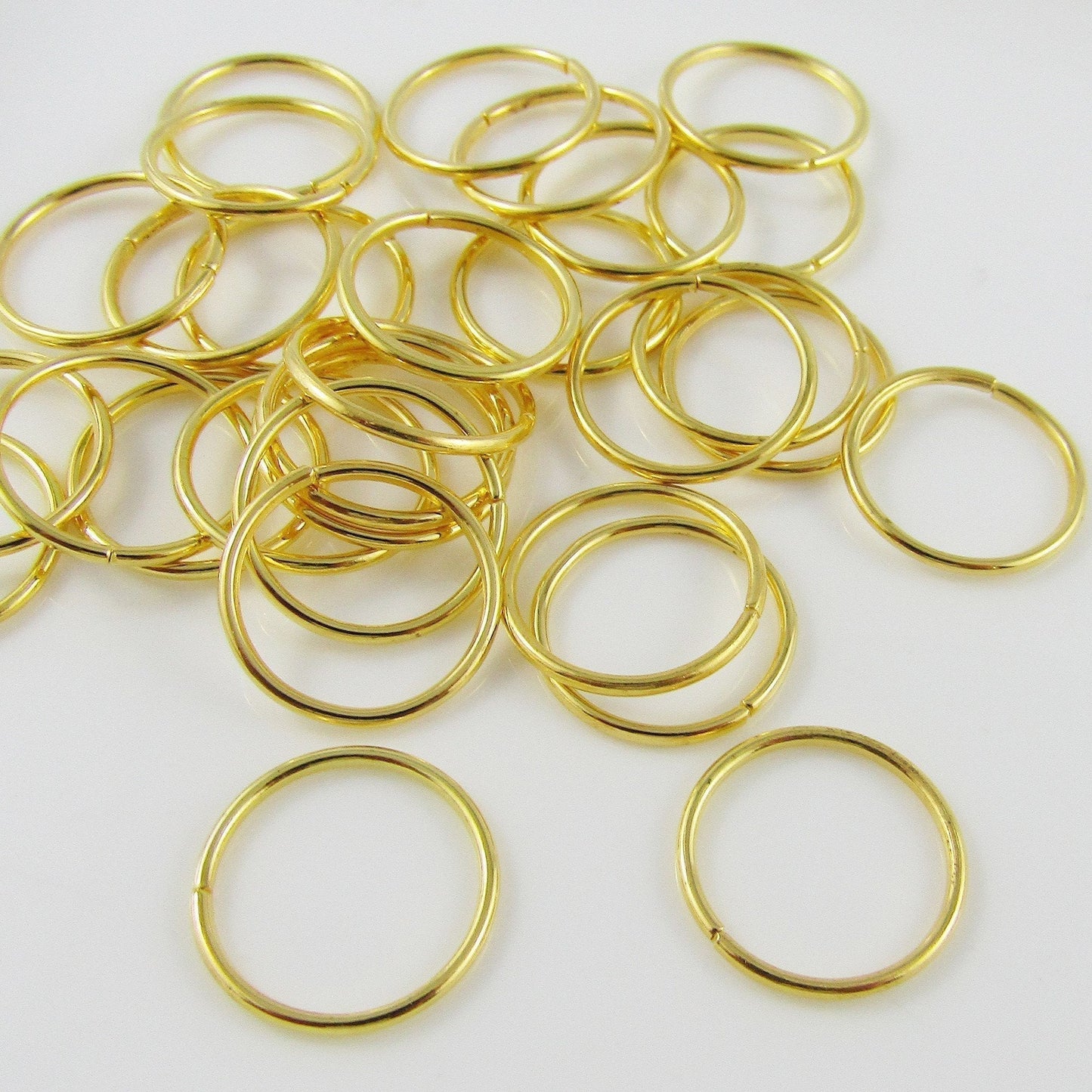 Bulk 45 pieces of 16x1.2mm Golden Jump Rings Open Jumprings Findings
